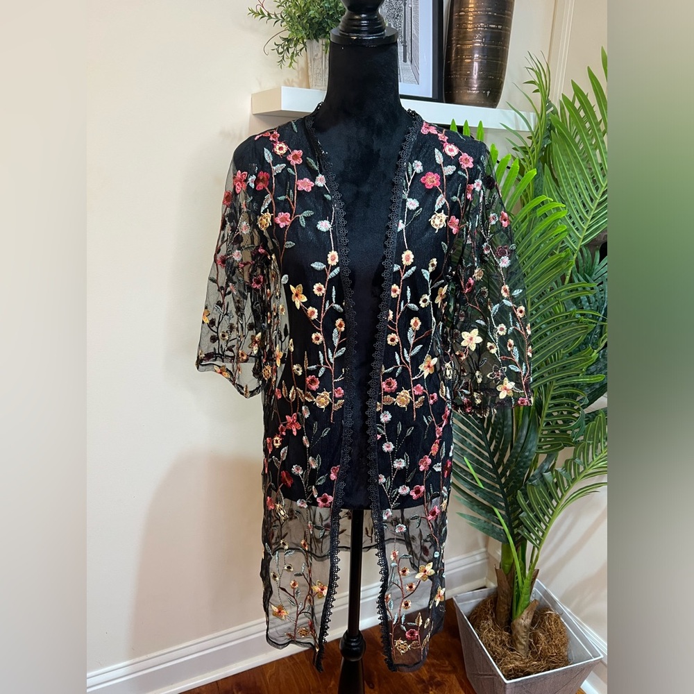Vivid Floral Embroidered Black Mesh Swim Cover Up/Kimono w/ Lace Trim Large
